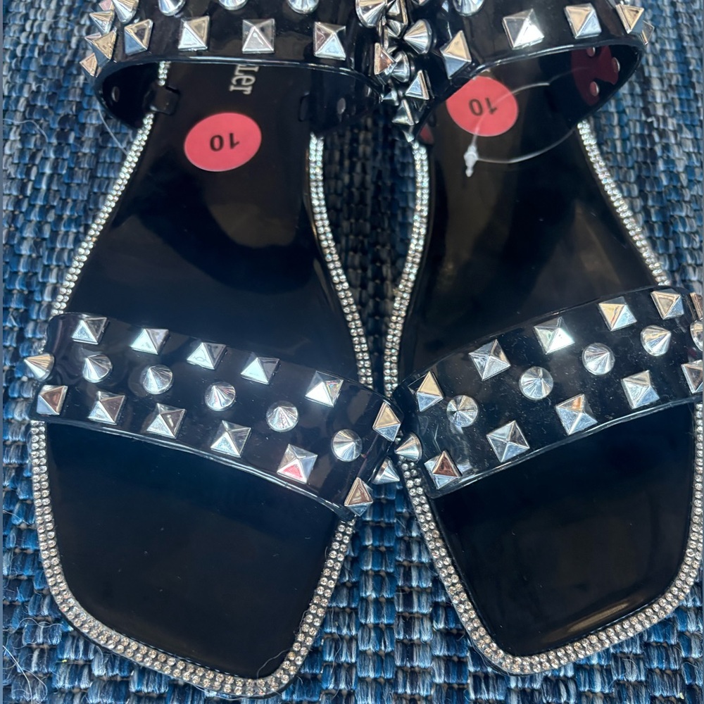 Olivia Miller Black Sandals with Silver Accents - Picture 2 of 8